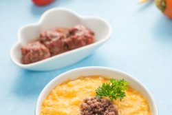 Cháo bò sốt Spaghetti